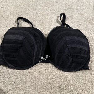 Victorias Secret Very Sexy Push Up Bra